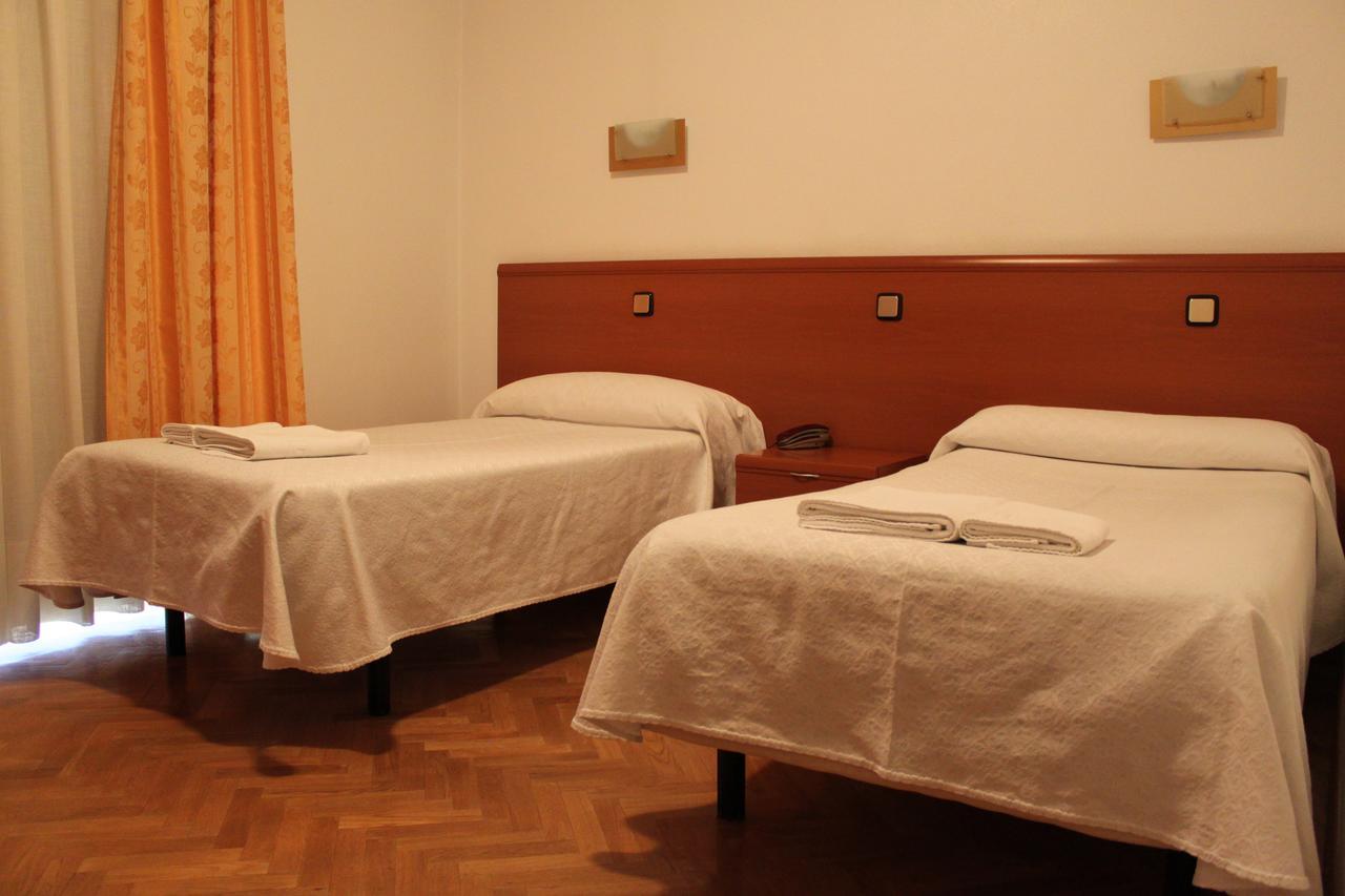 Guest house Jerez 3*