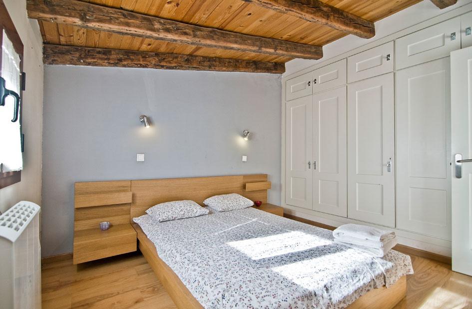 Apartamento Atico Con Terraza En Sol *