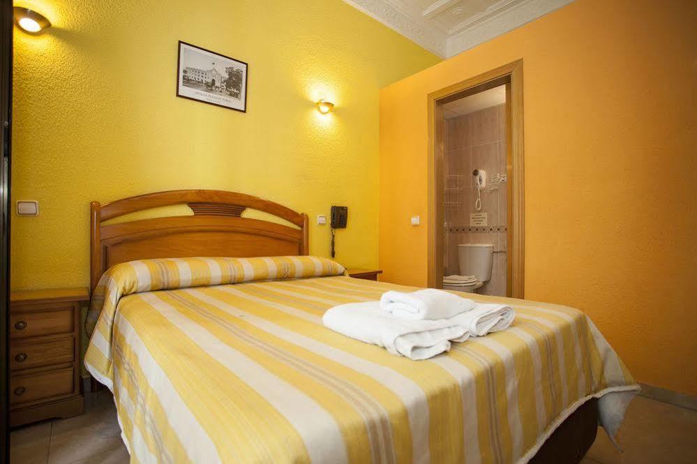 Hostel Josefina-gran Via *