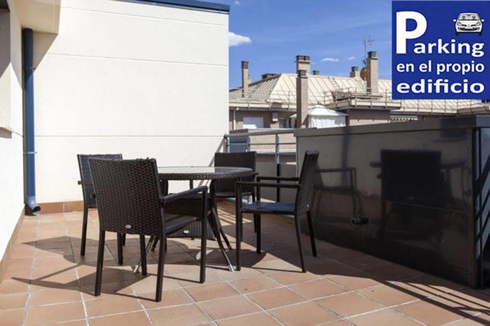 Naitly Cuatro Torres Apartment *