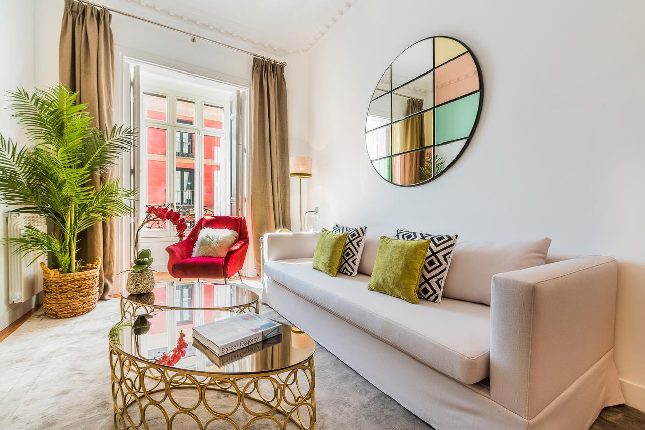 Club Calle Mayor Apartment Madrid