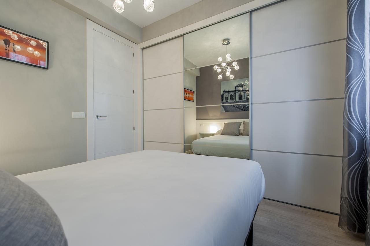 Apartamento Plaza De Castilla Ii - Modernidad Y Confort En