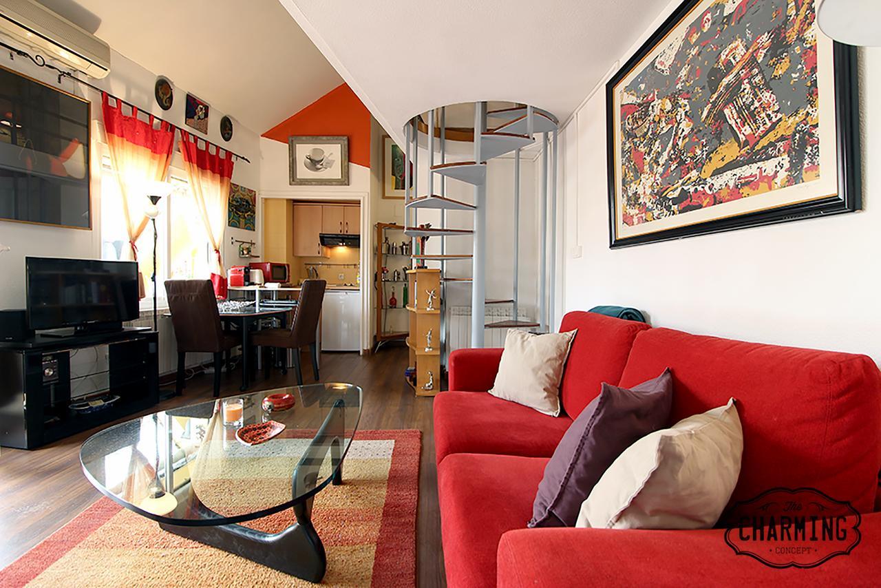 Charming Oasis In The Centre Of Apartment
