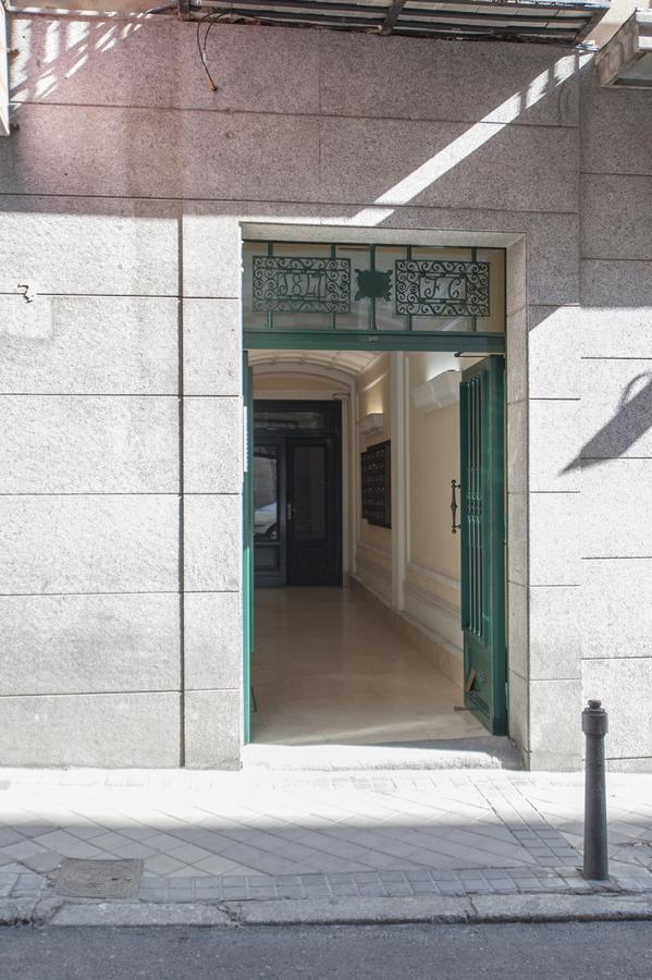 Apartment Plaza De Cibeles Madrid