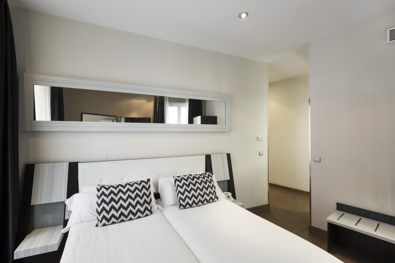 Hotel Petit Palace Triball