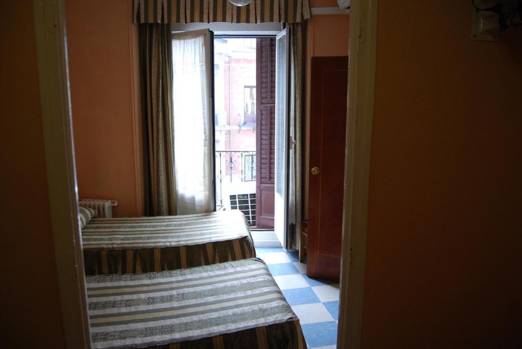 La Perla Asturiana Guest house Madrid