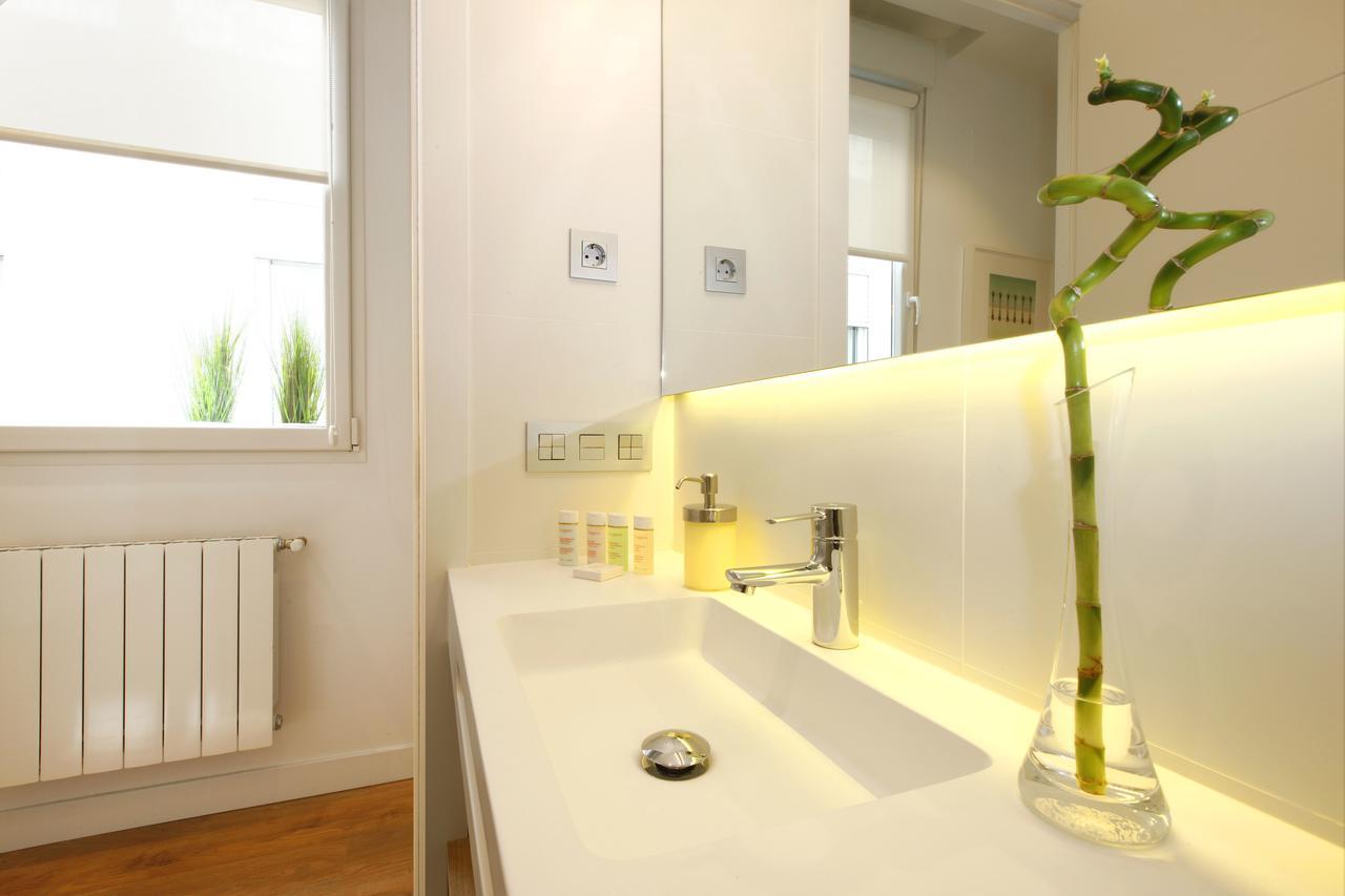 Opera Apartment *