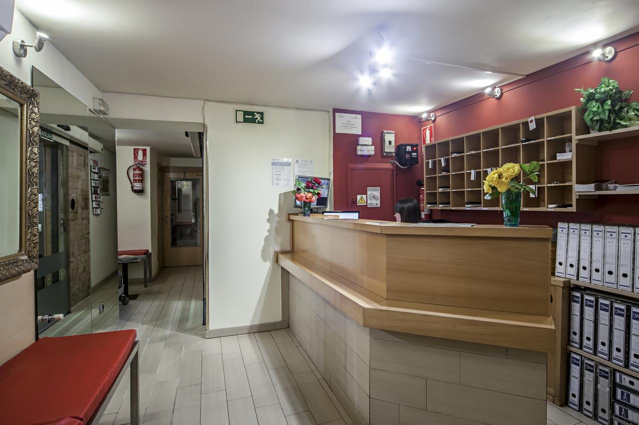Inter Puerta Del Sol Auto Check In Guest house