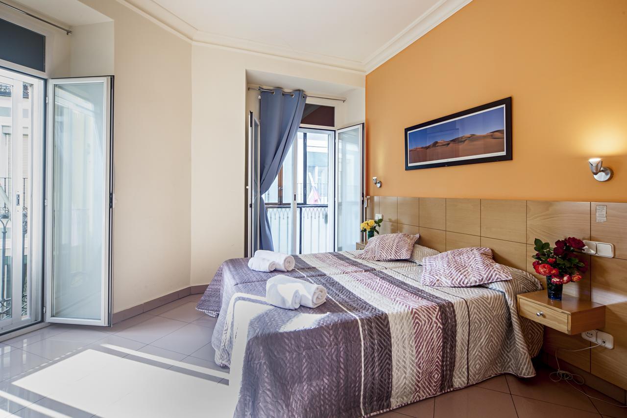 Guest house Inter Puerta Del Sol Auto Check In Madrid