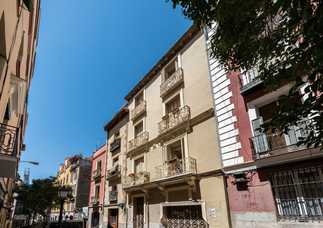 Gran Via I Santa Ana Apartment