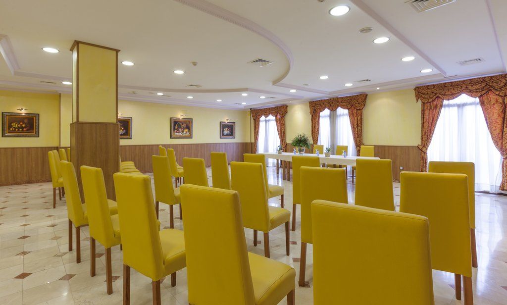 Agora Juan De Austria Hotel