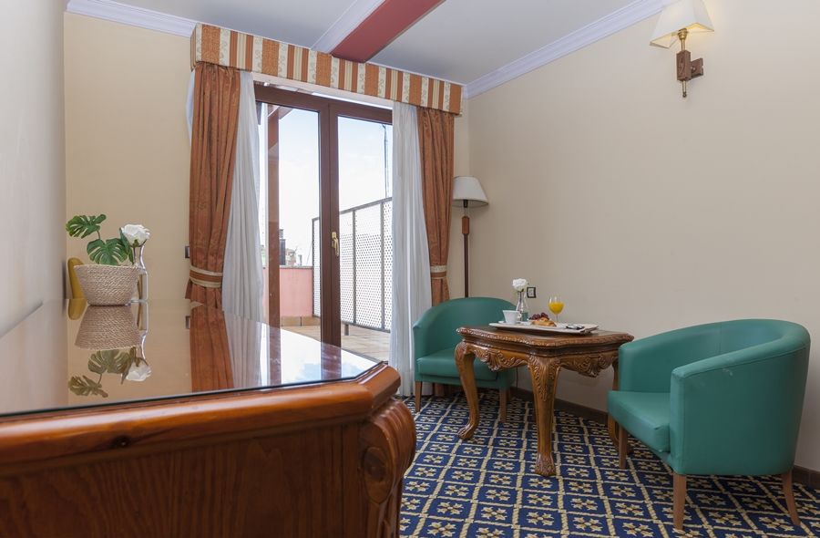 Hotel Agora Juan De Austria 4*