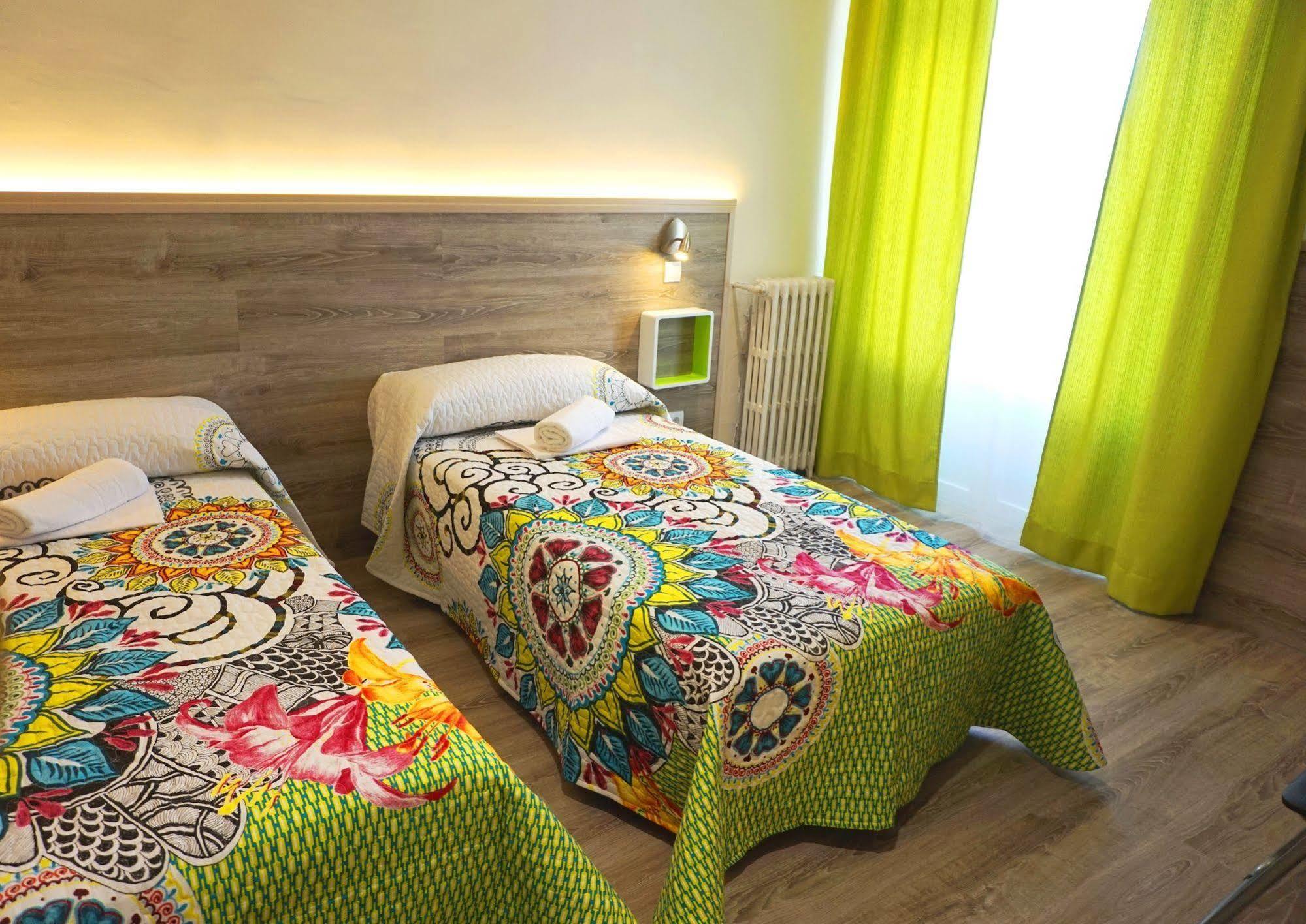 Muchomadrid Hostel Madrid