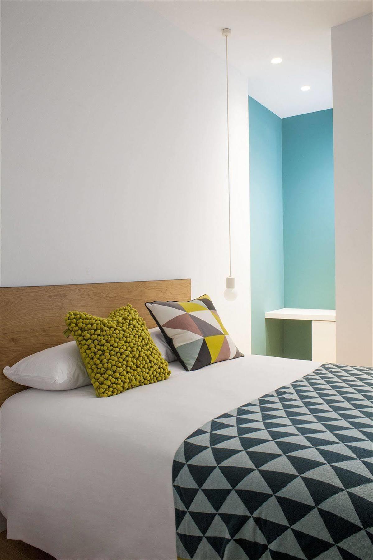 One Shot Prado 23 Hotel