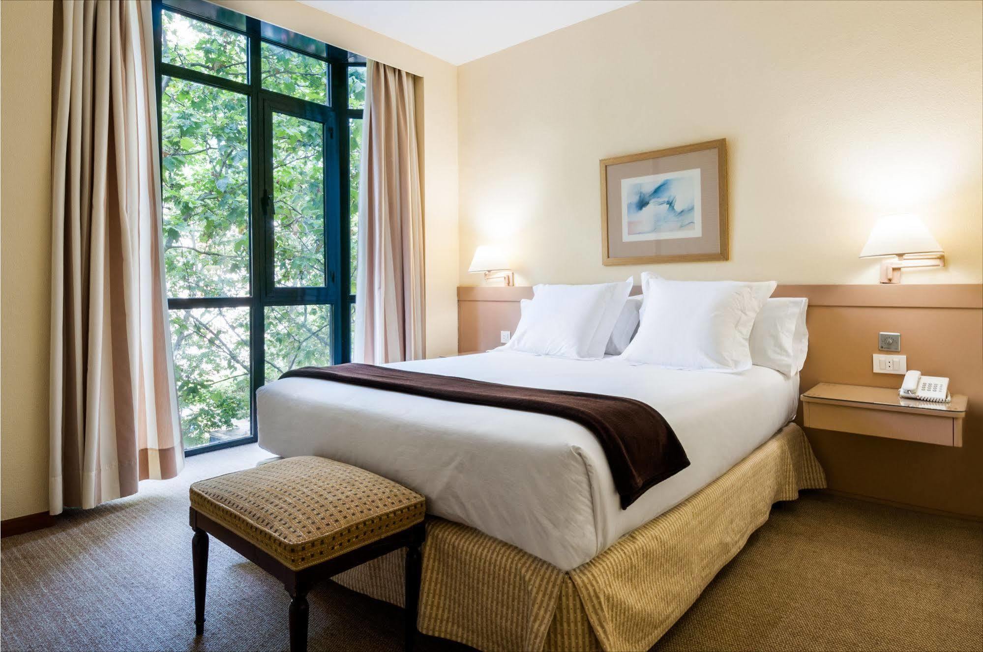Espahotel Plaza Basilica 3* Madrid