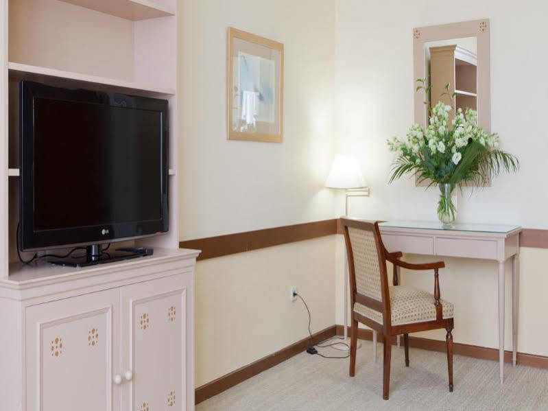 Aparthotel Espahotel Plaza Basilica 3*