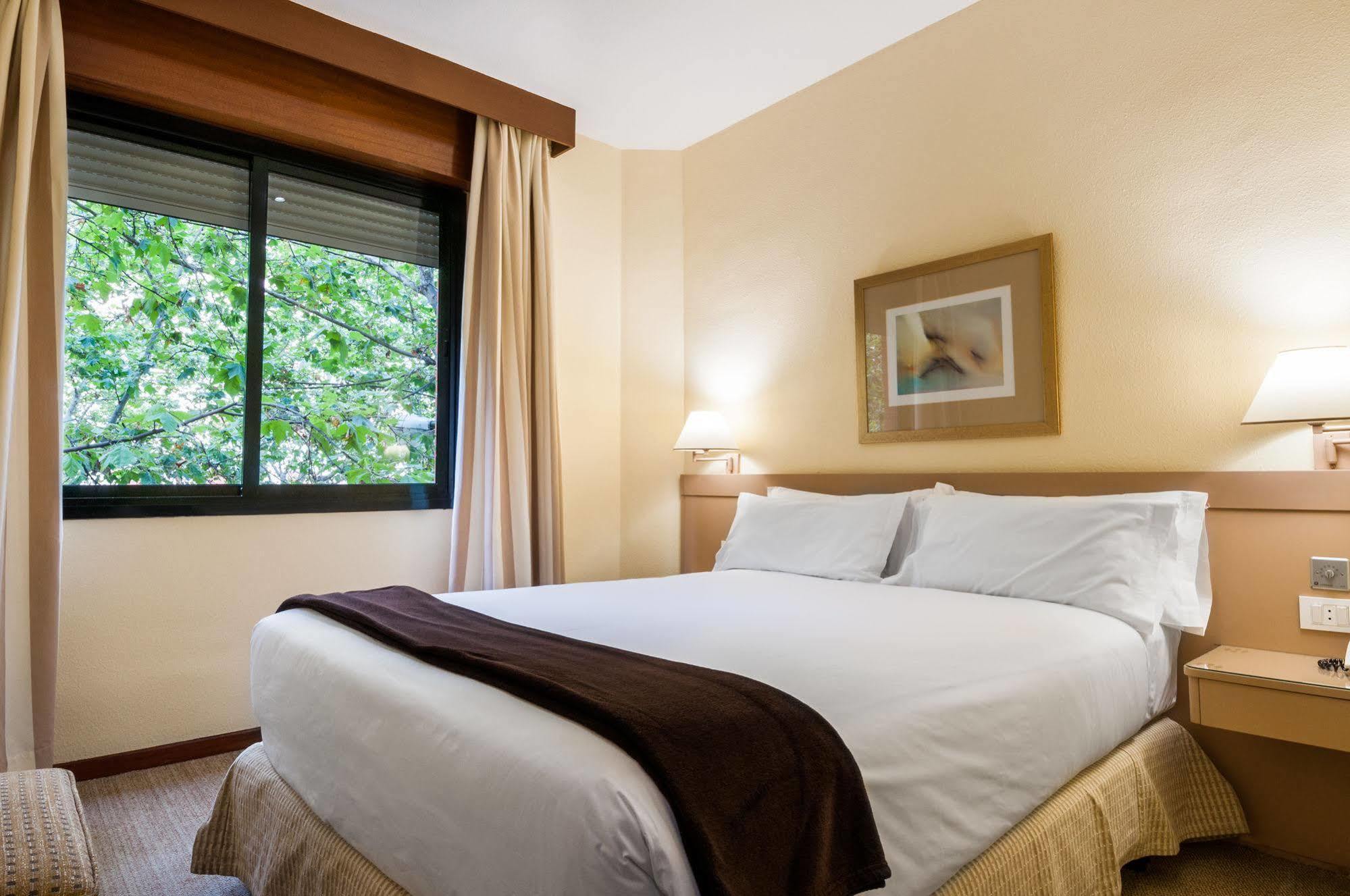 Espahotel Plaza Basilica Aparthotel