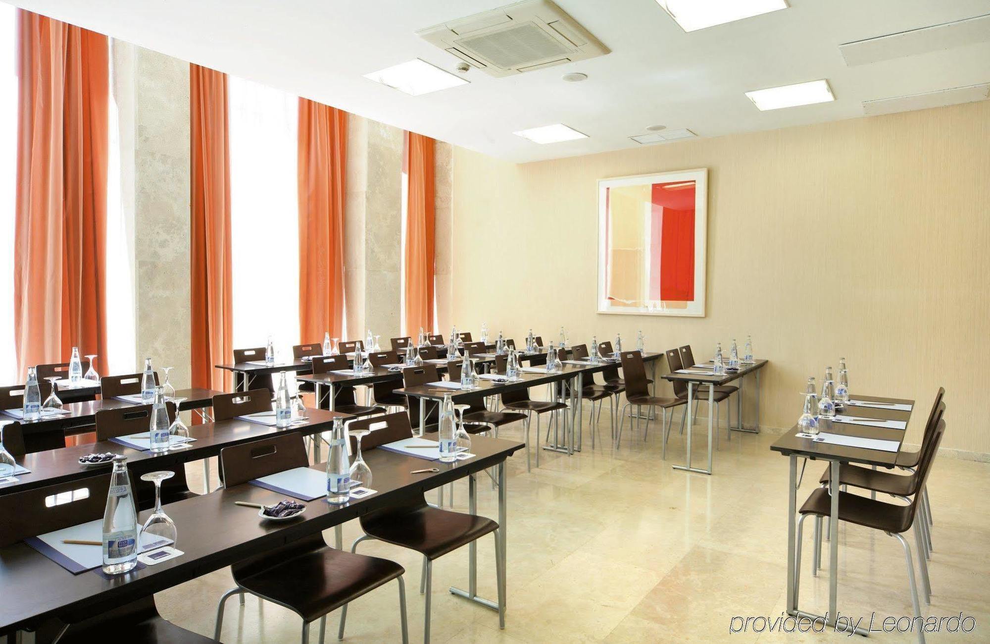 Hotel Occidental Este
