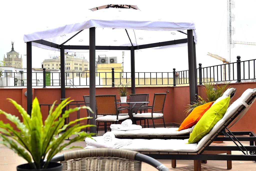 New Point Aparthotel