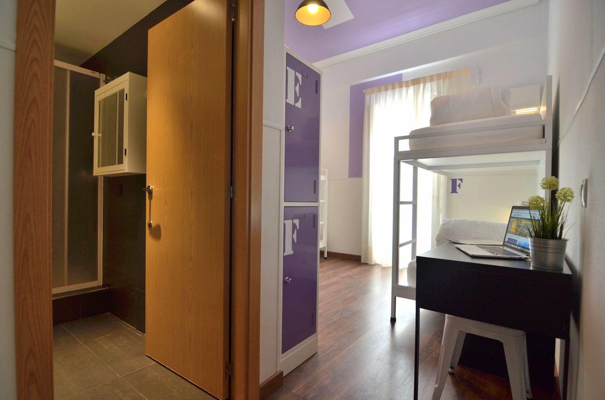 Hostel Far Atocha *