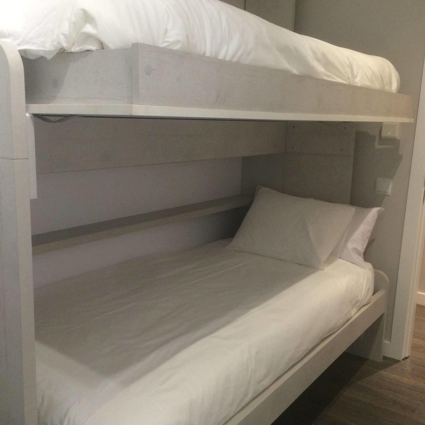 Diezmadrid Hotel *