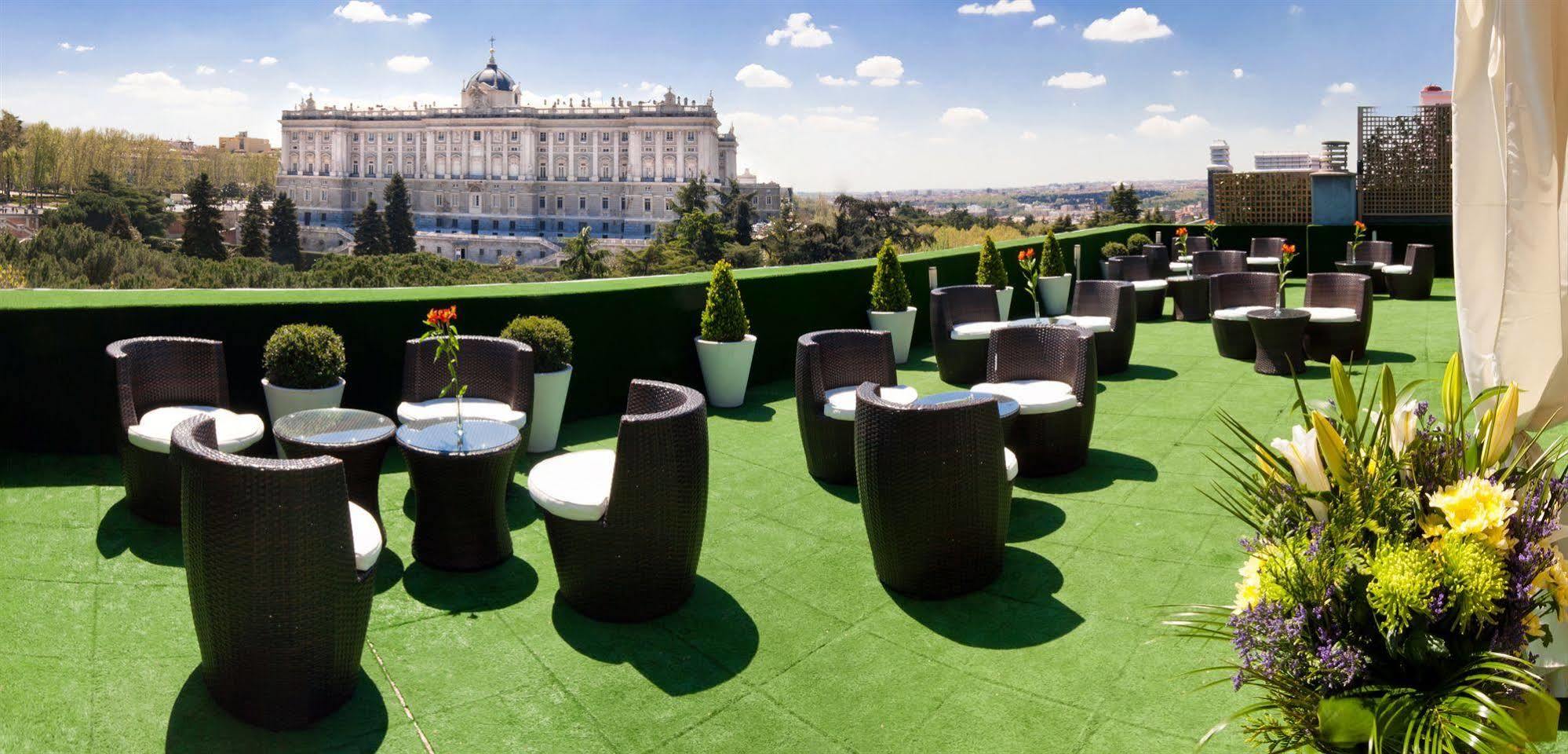 Apartosuites Jardines De Sabatini Aparthotel 3*