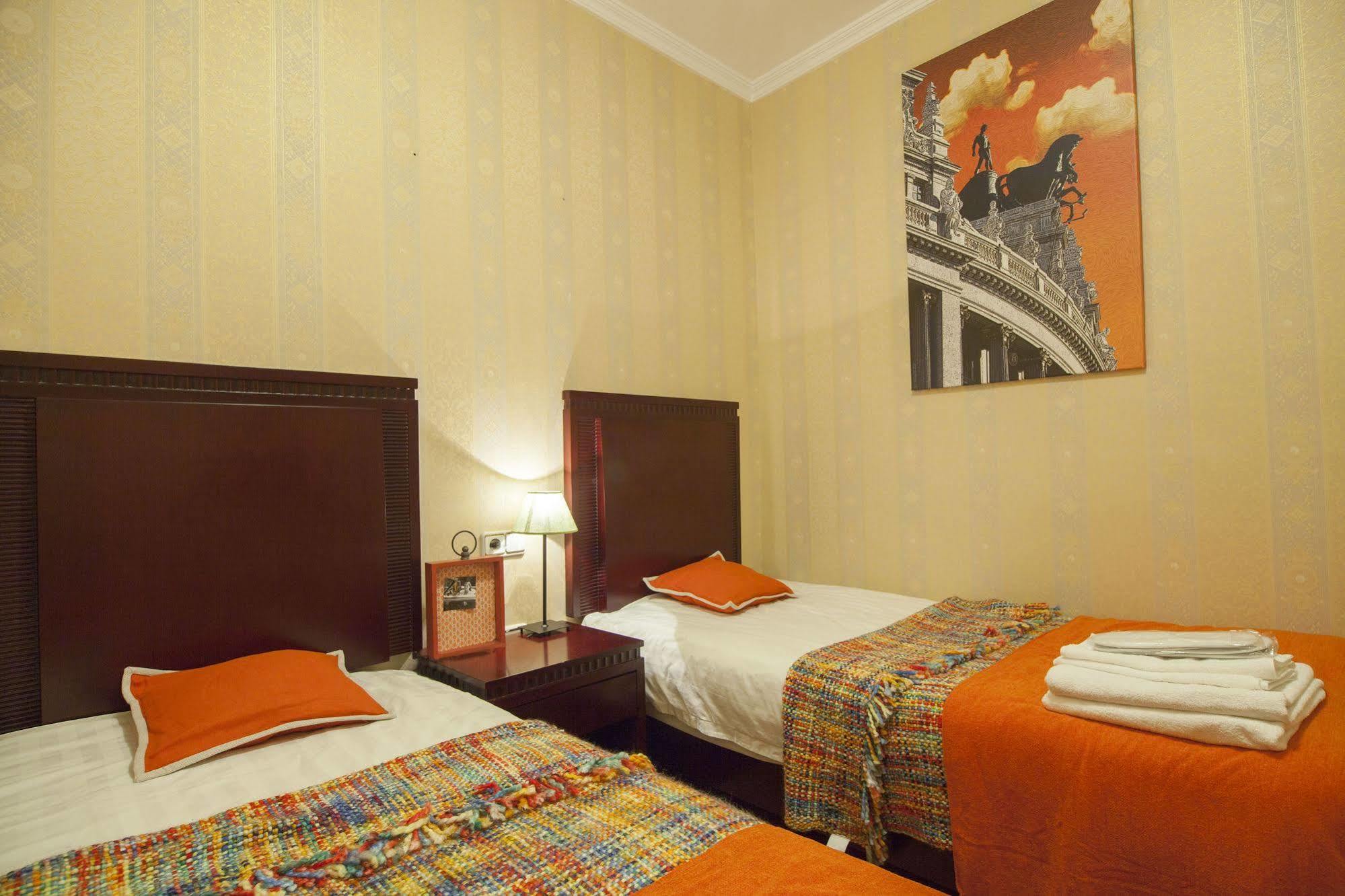 La Casa Del Madrileno Hotel *