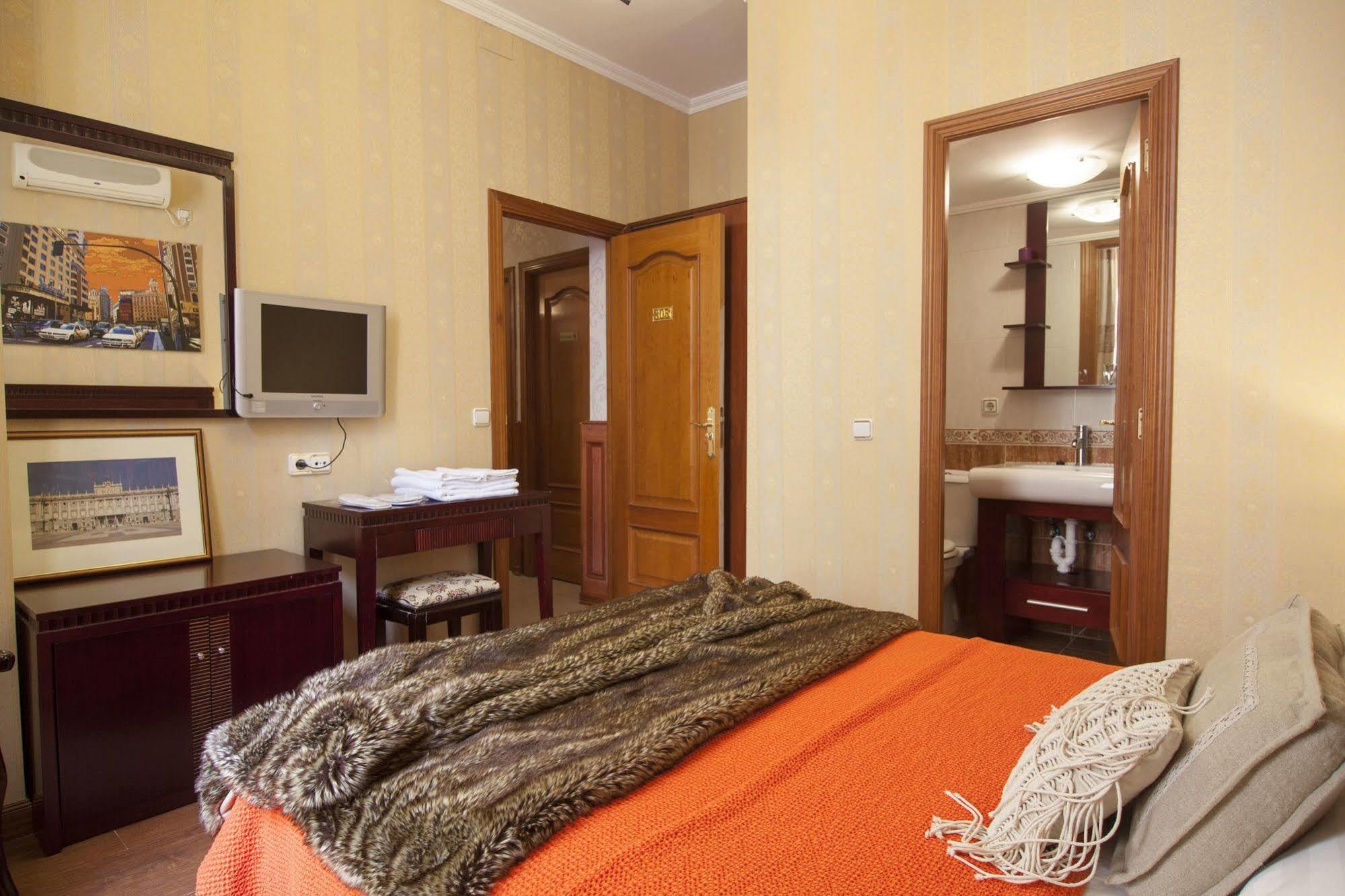 Hotel La Casa Del Madrileno *