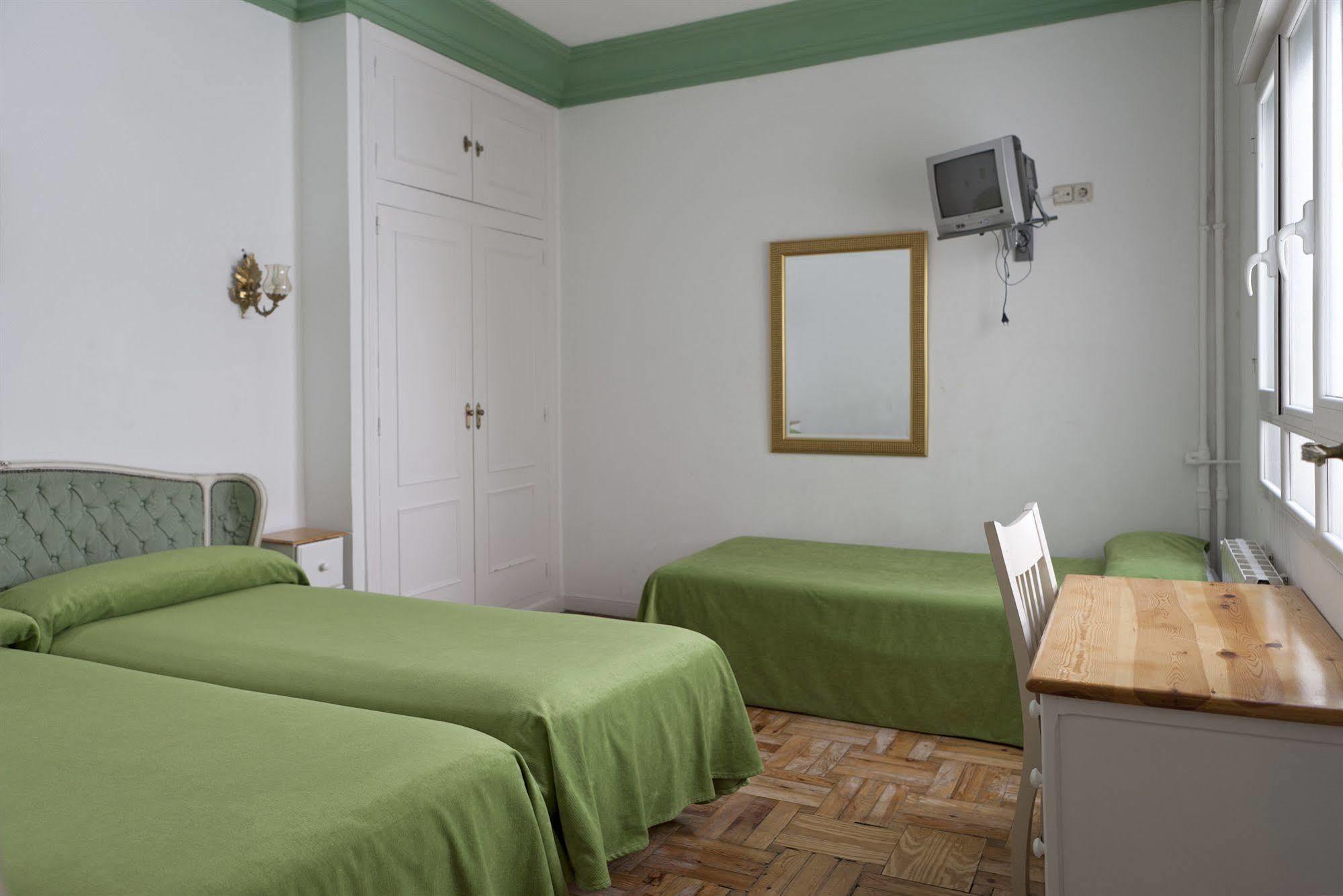 Hostal Madrid Pensión 3*