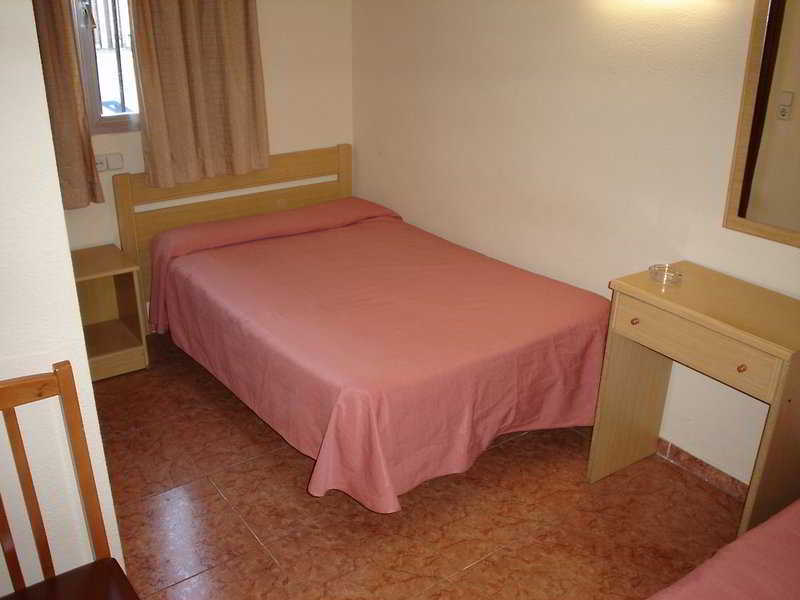 Hotel Cantabrico 2*