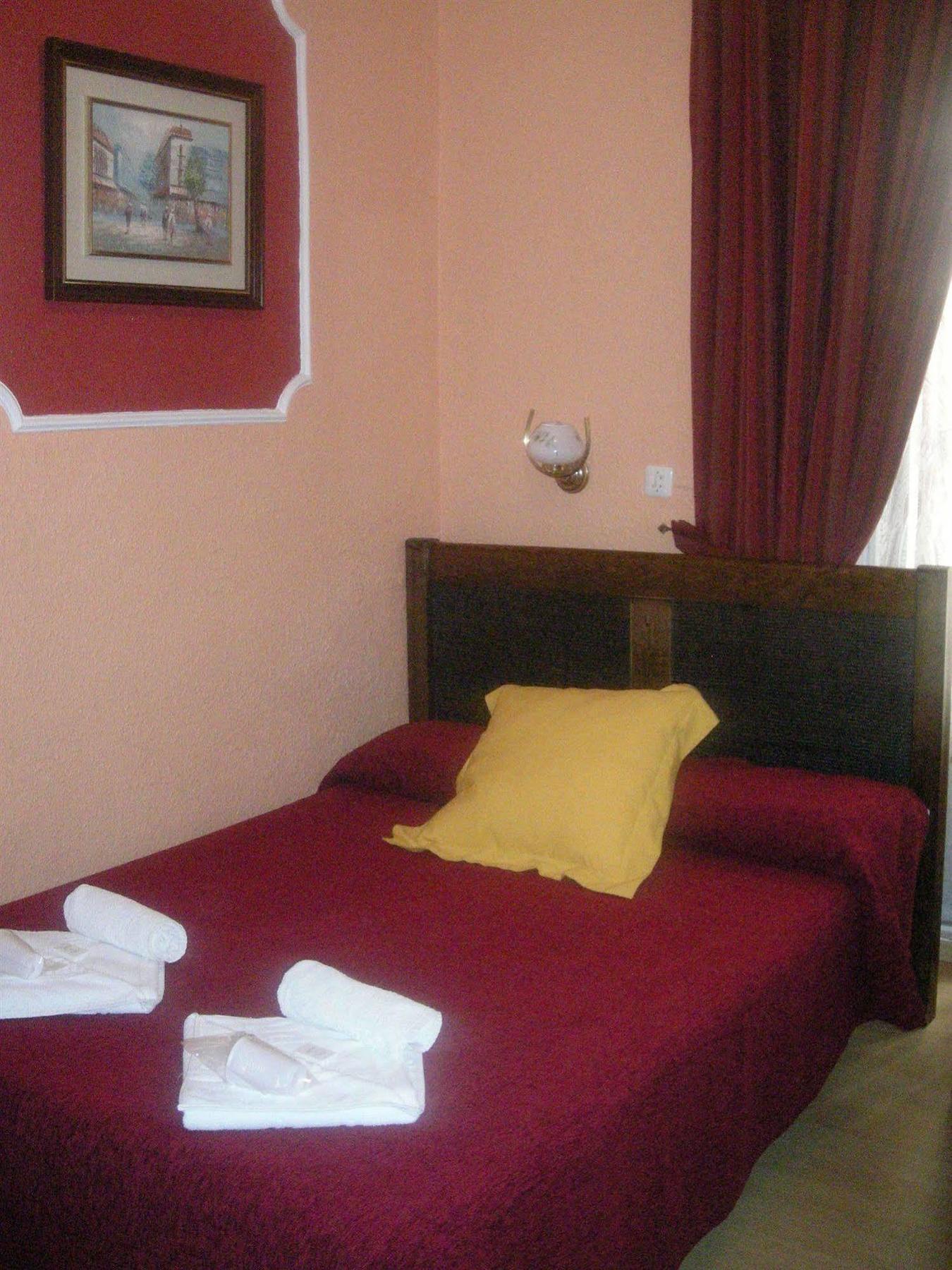 Comercial Casa de hóspedes *