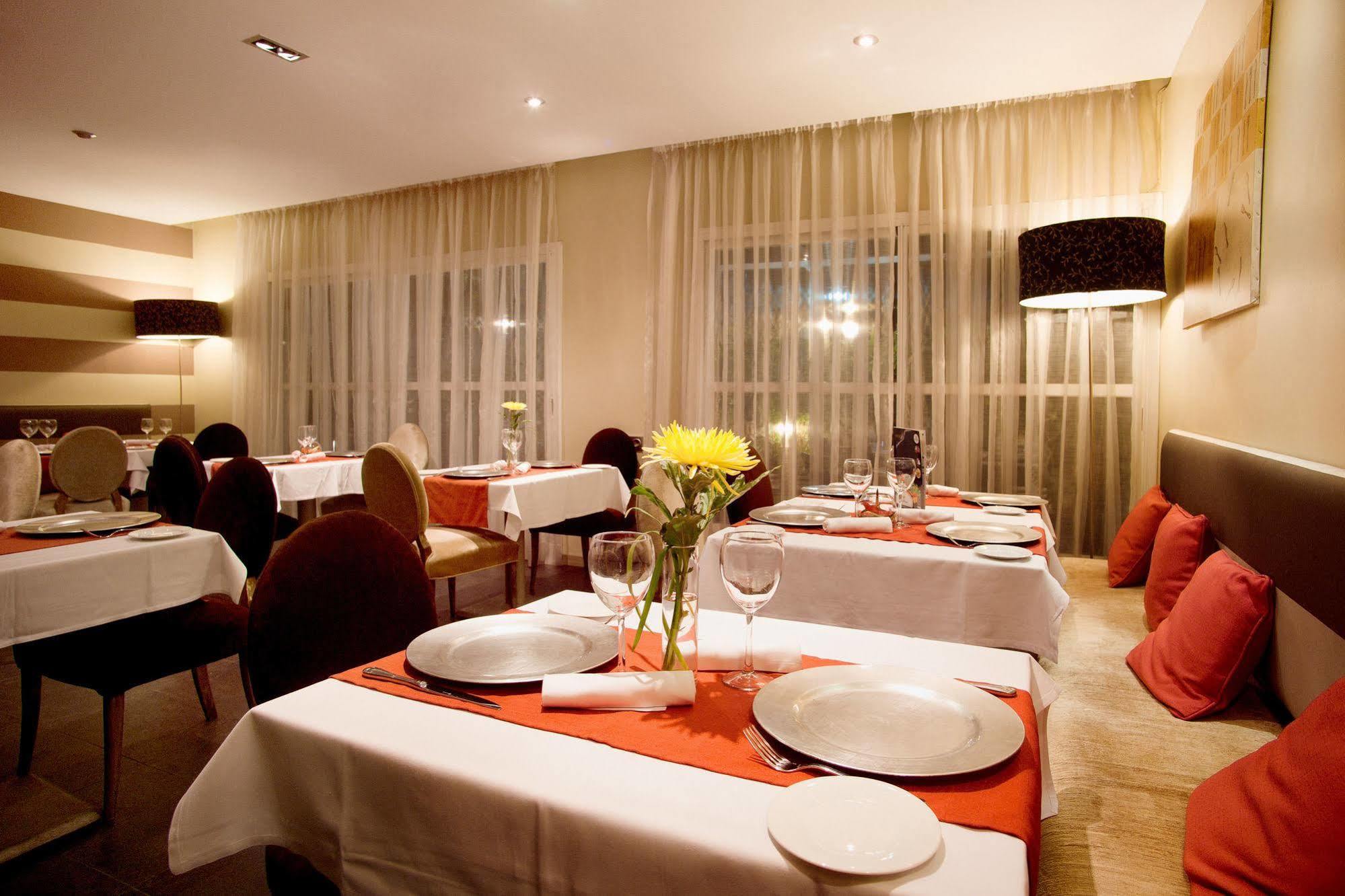 Globales Acis Y Galatea Hotel