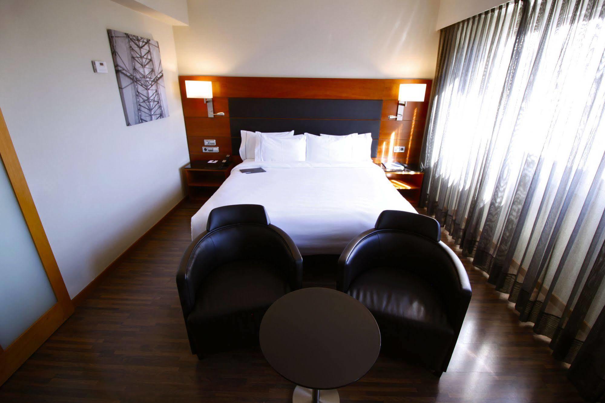 Hotel Ac Carlton By Marriott Madrid