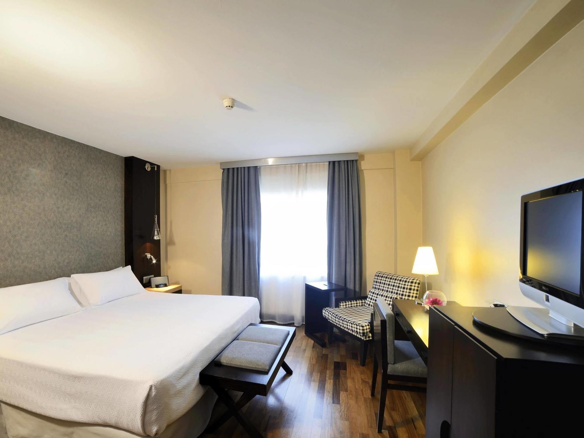 Hotel Nh Balboa