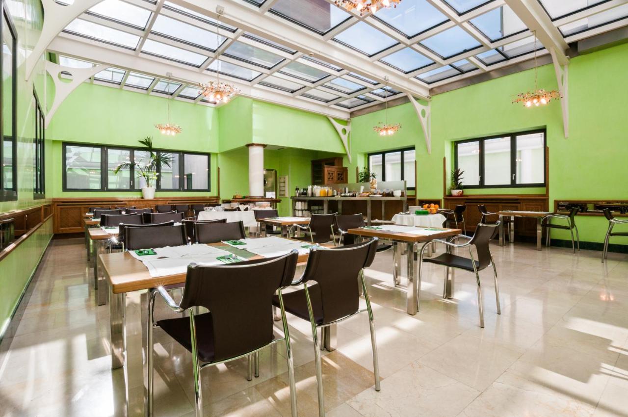 Julia Hotel 2*