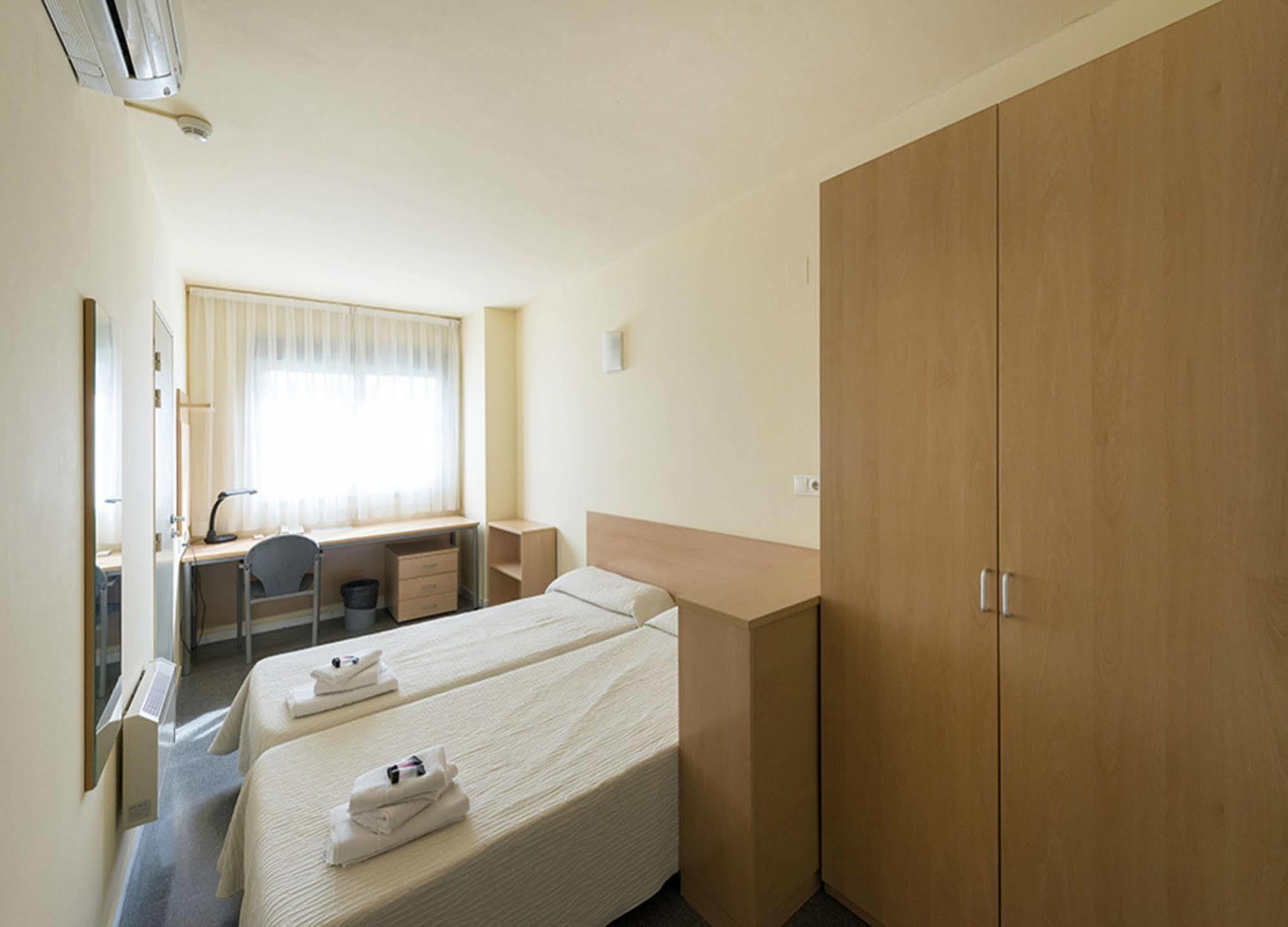 Apartamento Residencia Universitaria Resa Erasmo