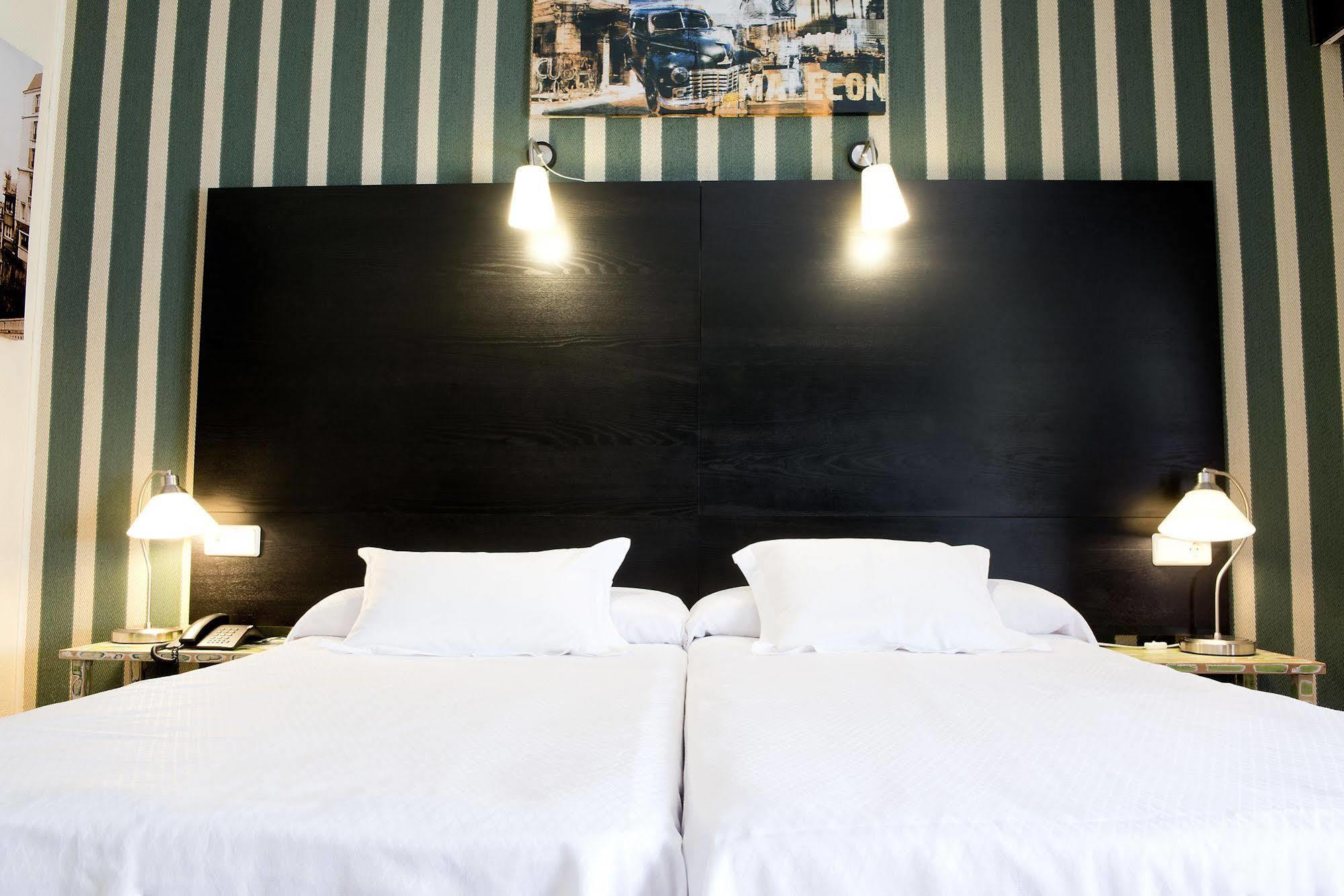 Hrc Hotel 3*
