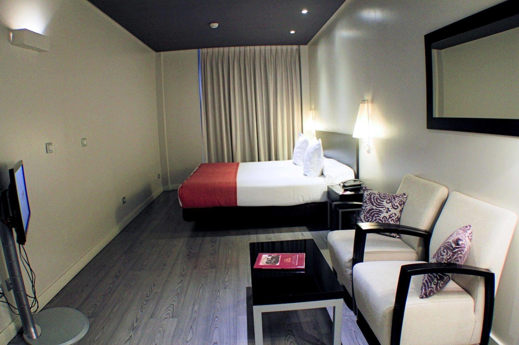 Viena Plaza De Espana Appart hôtel 3*