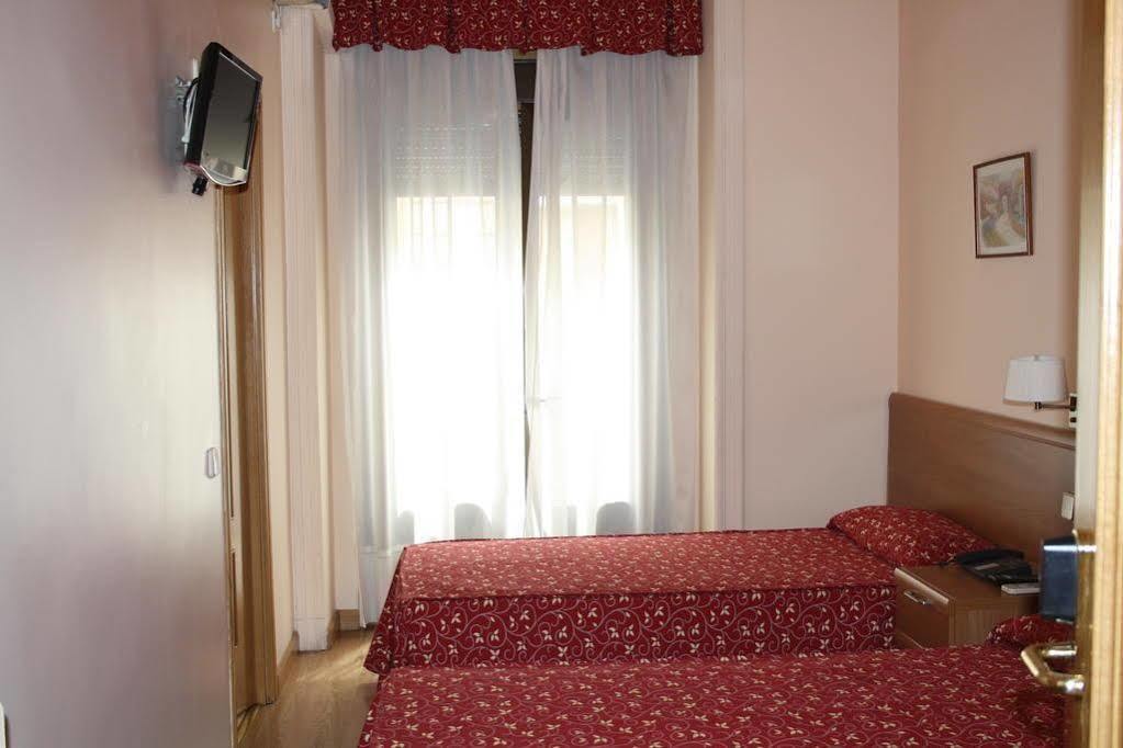 Santa Cruz Guest house 2*