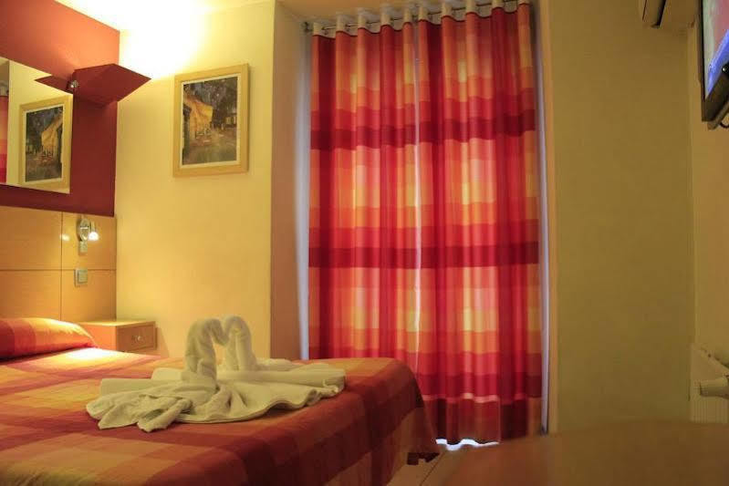 Inter Puerta Del Sol Auto Check In Guest house 3*