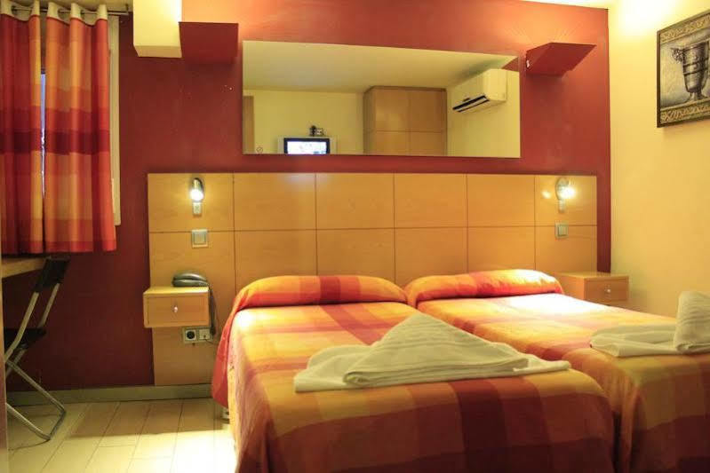 Inter Puerta Del Sol Auto Check In 3* Madrid