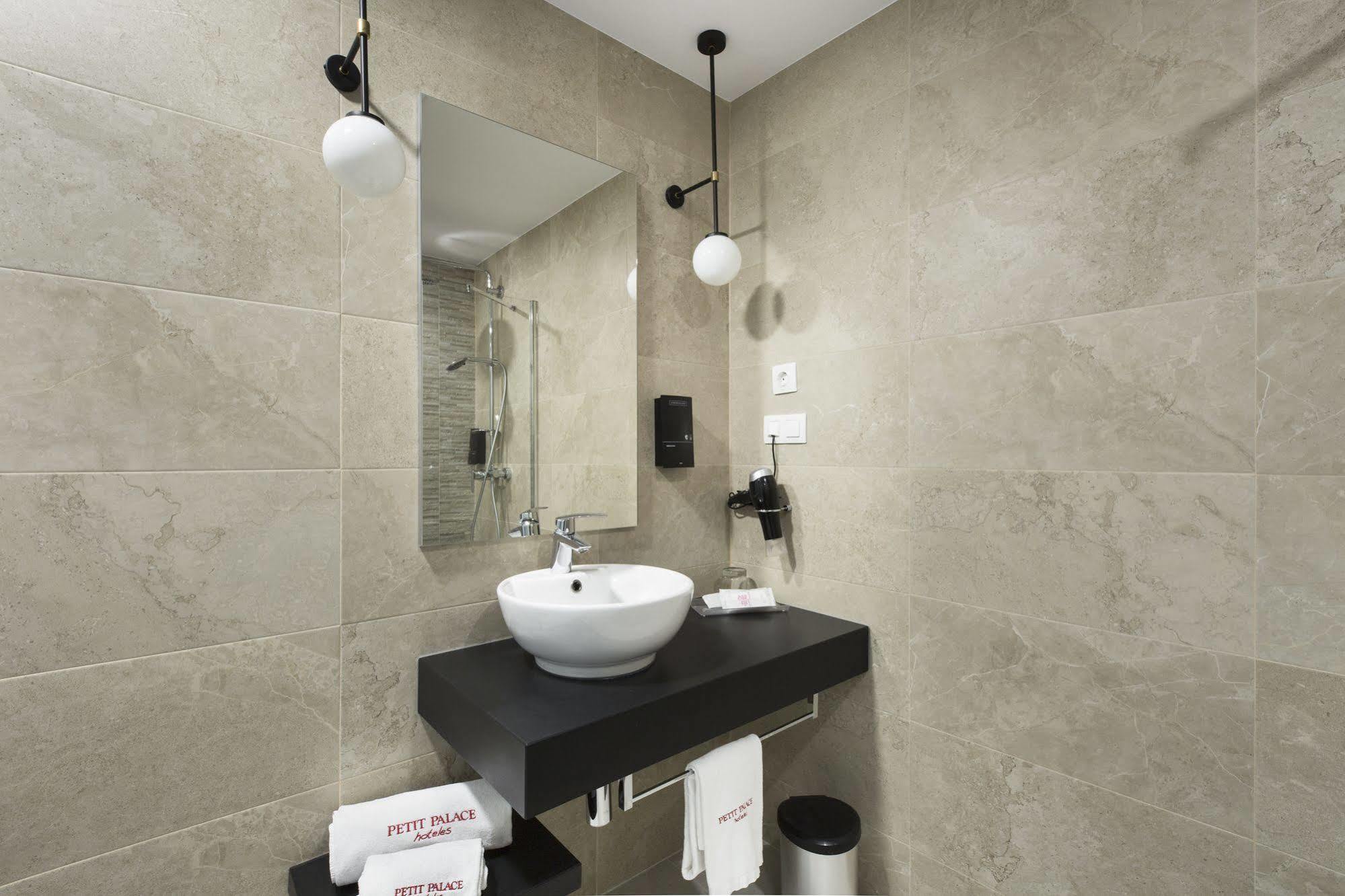 Petit Palace Triball Hotel Madrid