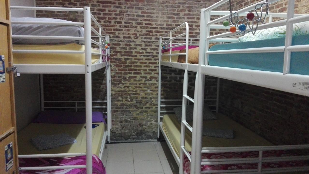 Albergue Grupo Rh - Hostel *