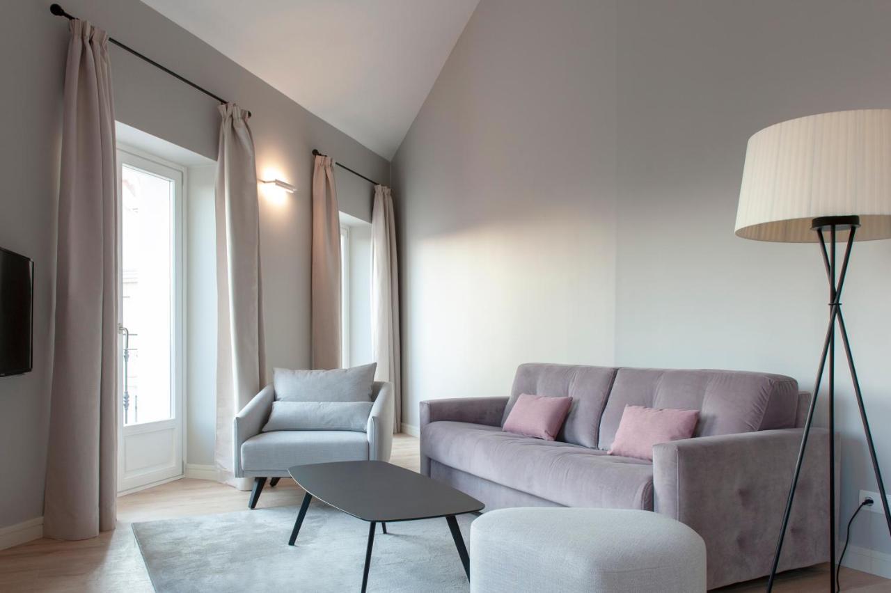 Mh Apartahotel