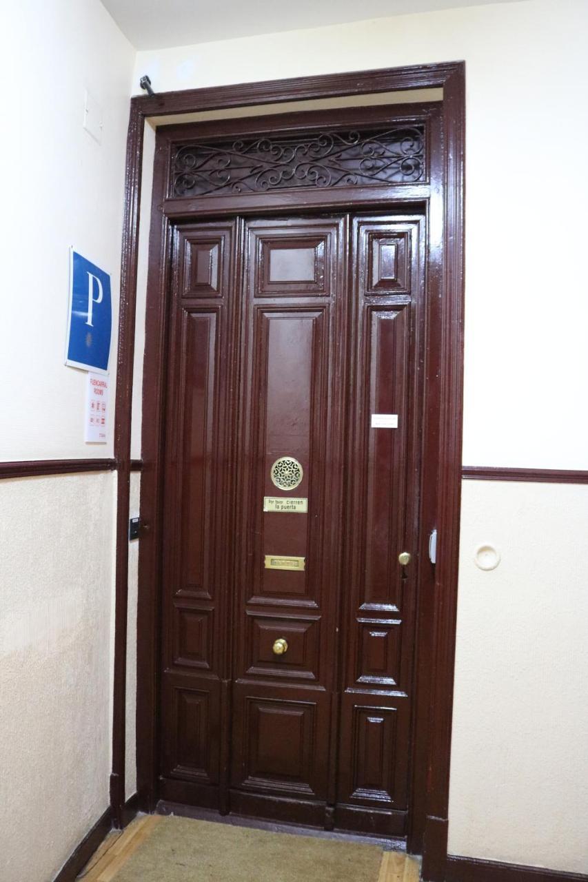 Fuencarral Pensión 3*