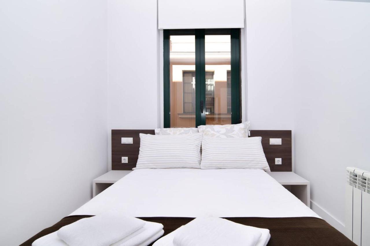 Five Windows To La Latina By Batuecas * Madrid