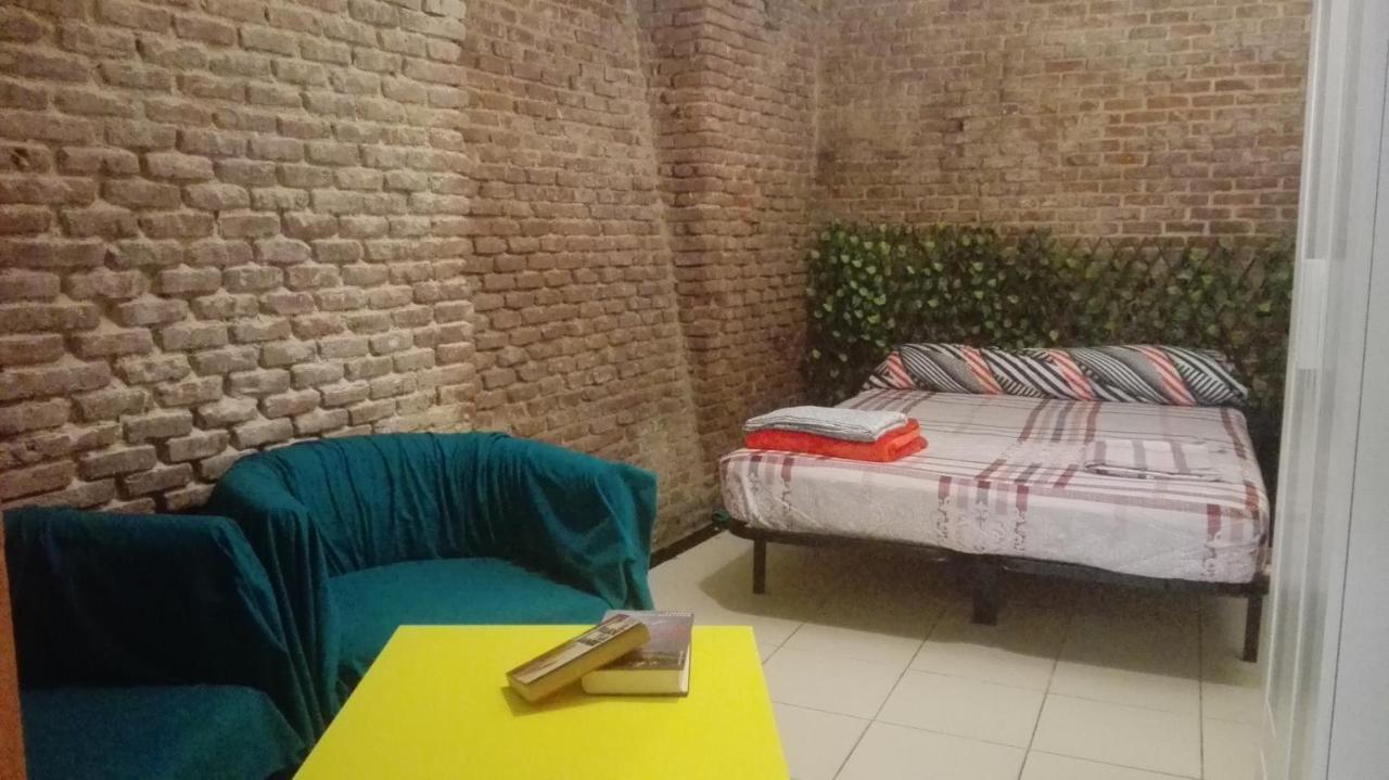 Grupo Rh - Hostel * Madri