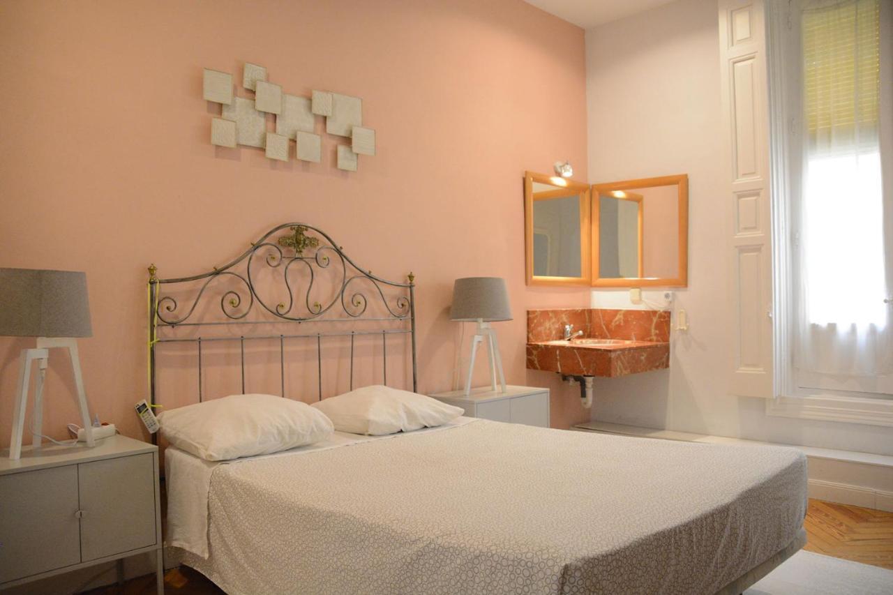 Alvaro Residencia Affittacamere 3*