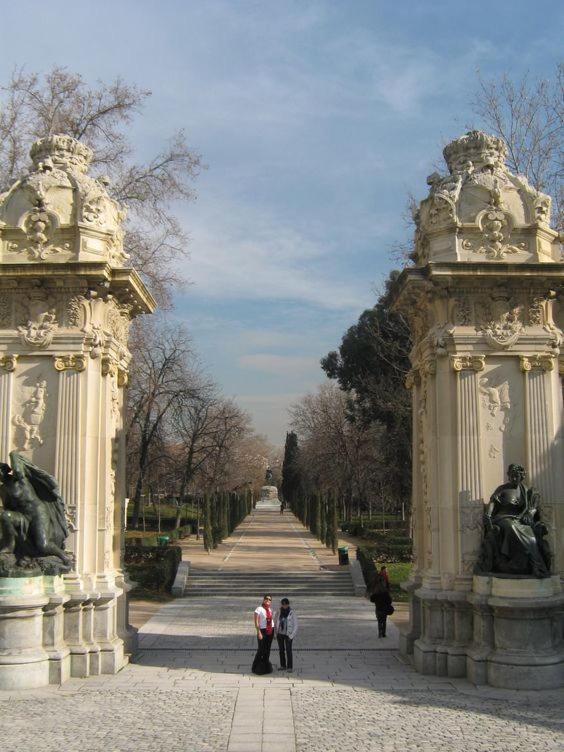 6 Calle De Valenzuela Madrid