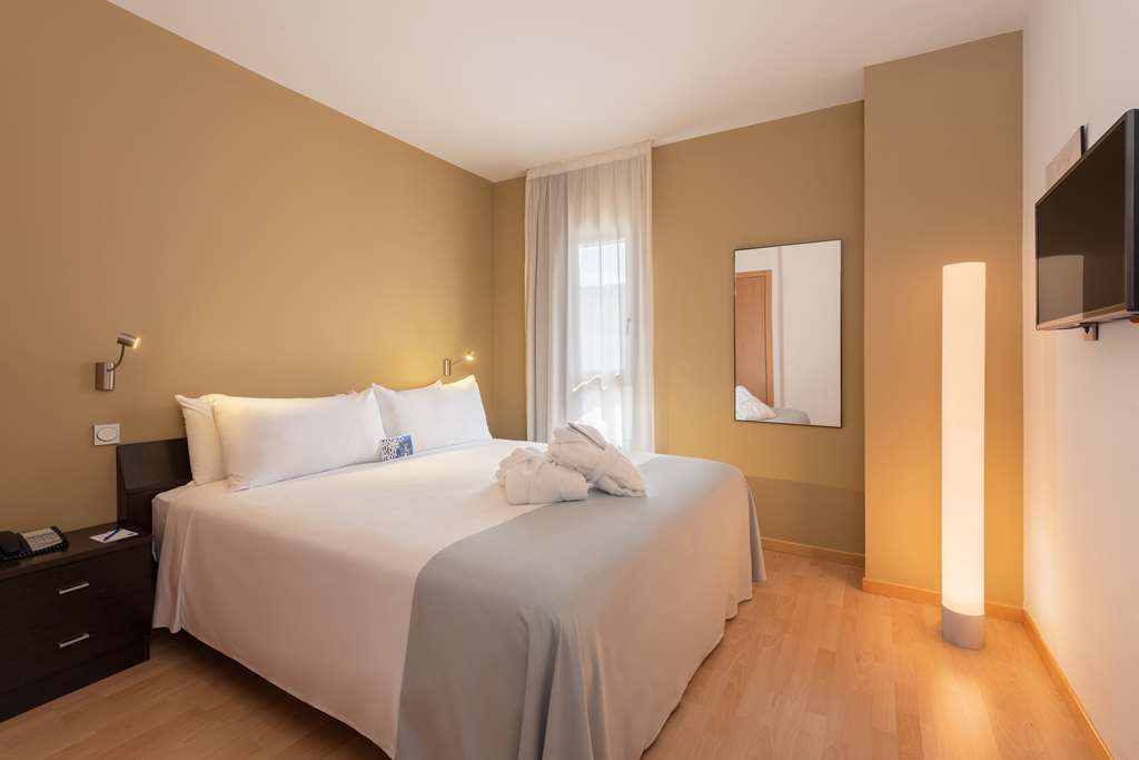Airport Suites, Affiliated By Meliá